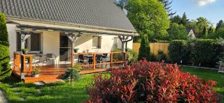 Otium Wellness Apartmanház - Balatonakarattya - 0