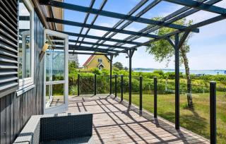 3 Bedroom Beach Front Home In Ebeltoft - 2