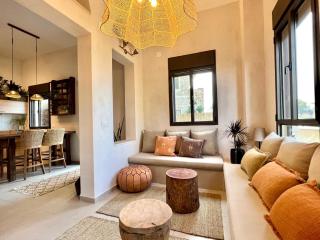 Talpiot Market Stylish Patio Duplex by Sea N' Rent - 9