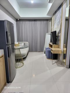 2BR Family Suite Apartement South Surabaya - 8