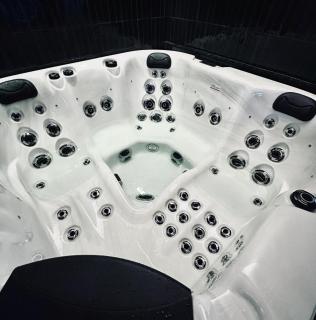 Katowice Spa Haven Jacuzzi i Sauna - Kattowitz - 4