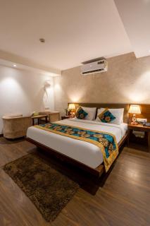 Arch Plaza - Near Yashobhoomi Convention Centre Dwarka - 3