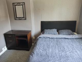 ref OL3, Best rooms near University & QMC - 5