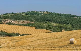 Gorgeous Home In Todi - 2