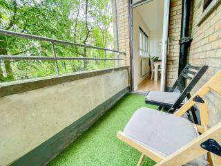 Cozy 3-bedroom flat with FREE WiFi and Private Balcony near Finsbury Park , Manor House , Highbury , Islington - Londres - 6