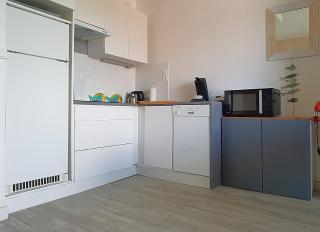 Studio pour 2, lumineux, 300m de la plage et vue sur mer - 3