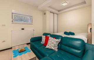 Gorgeous Apartment In Kostrena With Wifi - 6