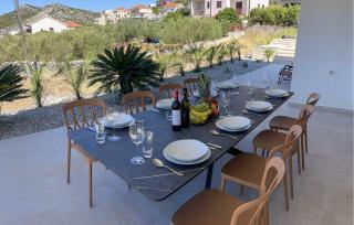 Amazing Home In Seget Vranjica - 1