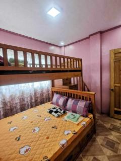Shine and Denden Transient House - 1