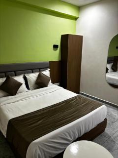 Shiv hotel - 3