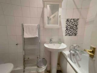 Stylish 2BR Flat Sleeps 5 London Paddington - London - 2