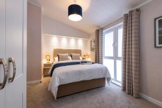 Marina Retreats Lodge - Church Minshull - 4