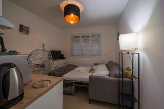 Studette Croisette, proche Martinez - 3