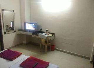 Dhanush Guest House - 3