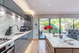 Caesars Lodge with Heated Swim Spa & Waterfall Gardens - Darlington - 7