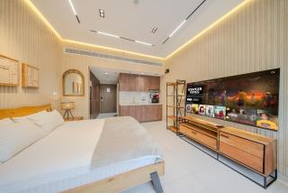 Luxurious studio apartment with private garden - Sharjah - 4