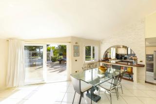 Luxury Seaside Villa Near Cagliari - 5