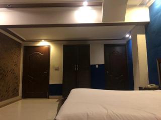 hotel hayat cantt - Lahore - 4