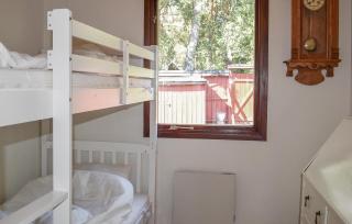 Two Bedroom Awesome Home In Nybrostrand - 4