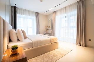 Stylish 3 Br With Prime Location - 7