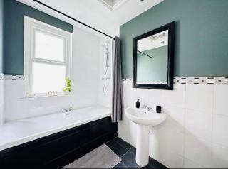 6 bed house in Uplands - Sketty - 9