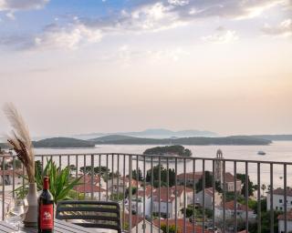 Dino "Bliss View" - ZF Hvar - 0