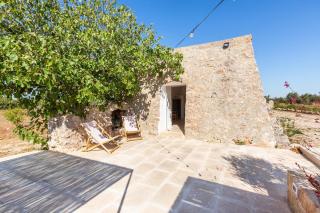 Trullo in the Salento countryside - 9