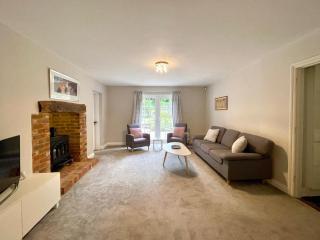 Flowers Farm Cottages - Pangbourne - 1