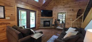 Bear Moon Lodge - 8