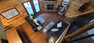 Bear Moon Lodge - 1