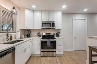 Mile Hi Basecamp Hot tub and Game Room - 4