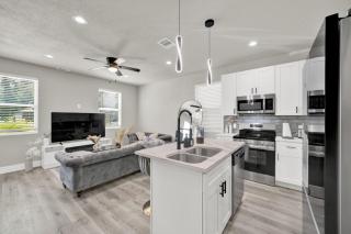 Spacious 3BR Home w Yard, Smart TV Parking - 9