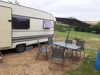 Hébergements pour 12 Pers Max Mobil Home, Caravane, Studio - - 9