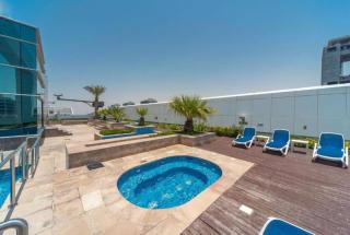 The Minimalist JLT Studio - 3