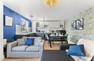 Modern 2-Bed Apartment in Canterbury City Centre - Moffat - 6