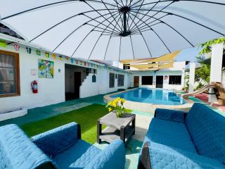 La Perla de Galapagos Backpacker hotel - 2
