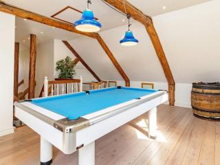 8 person holiday home in Løgstrup-By Traum - 8