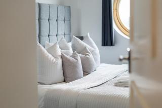 Casa Fresa - City Quay Apartment - 1