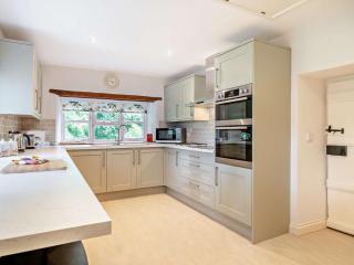 4 Bed in Charmouth THEFA - Blackpool Corner - 4