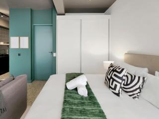 Brand new, luxury, wifi, pool with 24hr security - Kapstadt - 2
