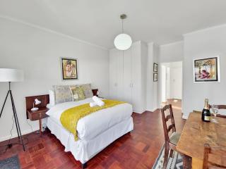 Secure, Close to Beaches, Promenade & Free Wi-Fi! - Città del Capo - 5