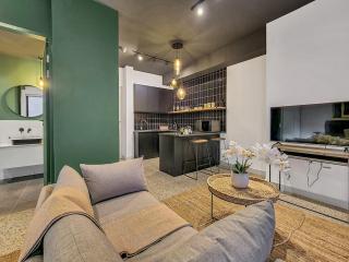 Spacious, balcony, Rooftop pool, balcony, AC - 5