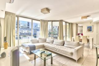 Cozy Apartment, WiFi, Centrally Located - 5