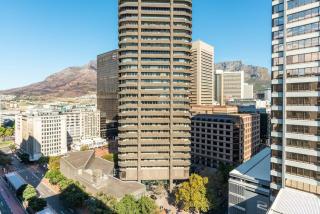 Studio with Fast WIFI in the Central Business District w Parking - 2