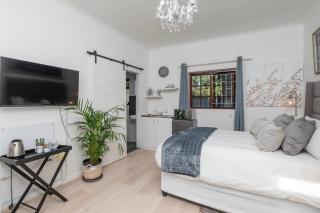 Platinum Haven Aparment in Milnerton - 5