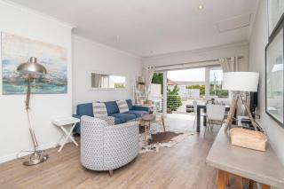 Green Point Living with Stadium View - 2