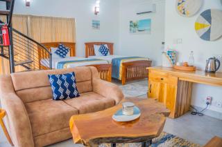 Sea Eagle Oceanfront - - 9