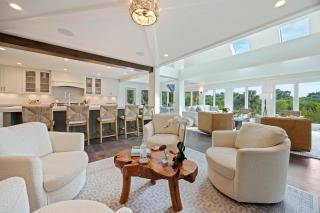 SV3553: 3553 Seaview Drive - 2