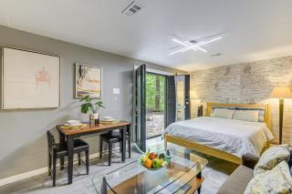 2 Mi to Shops and Eateries Columbia Condo with Patio - 1
