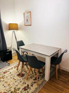 Spacious Flat with 2 to 3 Bedrooms - Central London - 2
